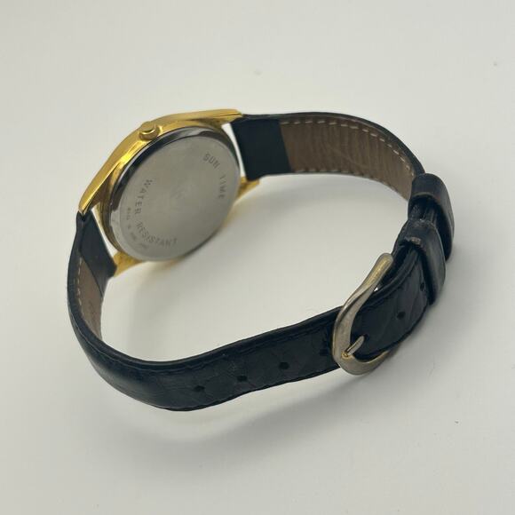 ISU Gold Tone Black Leather Women’s Watch Working New Battery - Picture 5 of 8